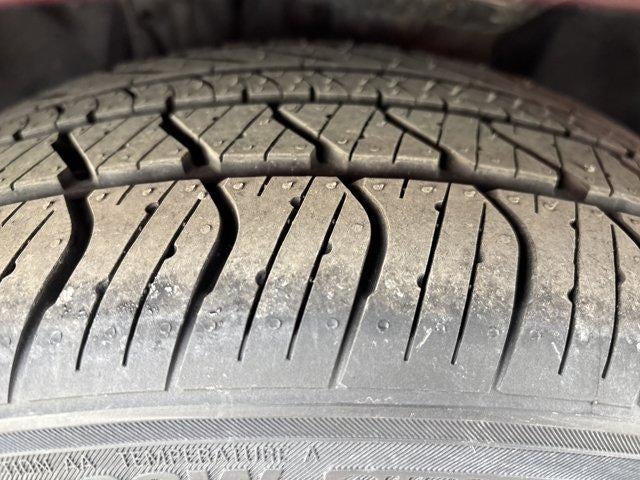 2018 Toyota Camry SE Auto (SE)