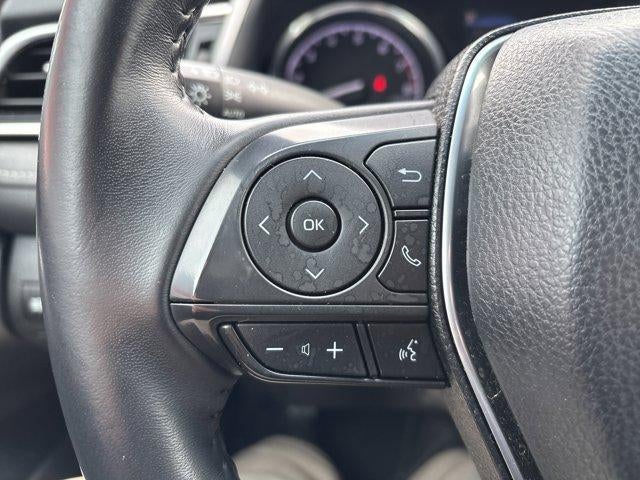 2018 Toyota Camry SE Auto (SE)