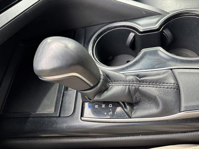 2018 Toyota Camry SE Auto (SE)