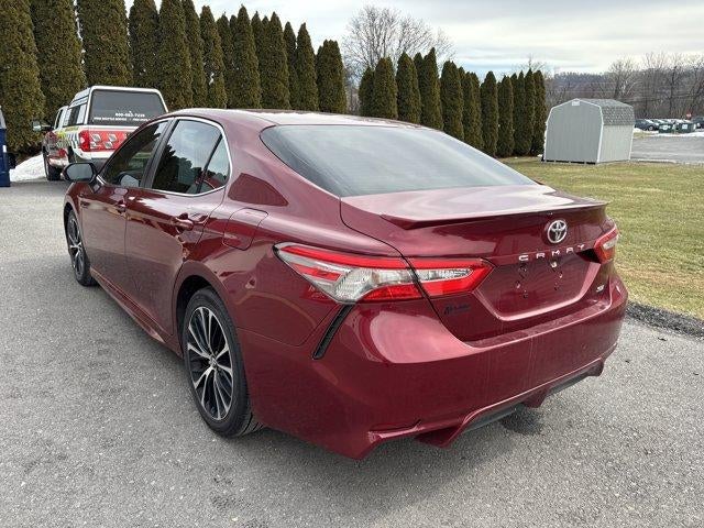 2018 Toyota Camry SE Auto (SE)