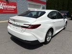 2025 Toyota Camry LE (SE)