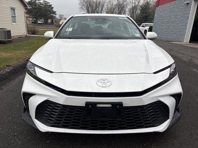 2025 Toyota Camry SE (SE)