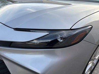 2025 Toyota Camry LE (SE)