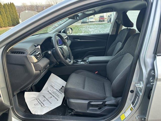 2025 Toyota Camry LE (SE)