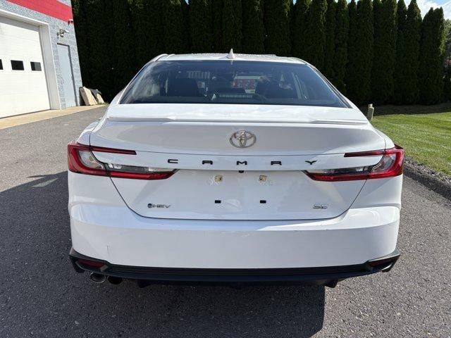 2025 Toyota Camry SE (SE)