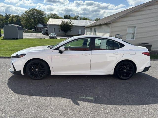 2025 Toyota Camry SE (SE)