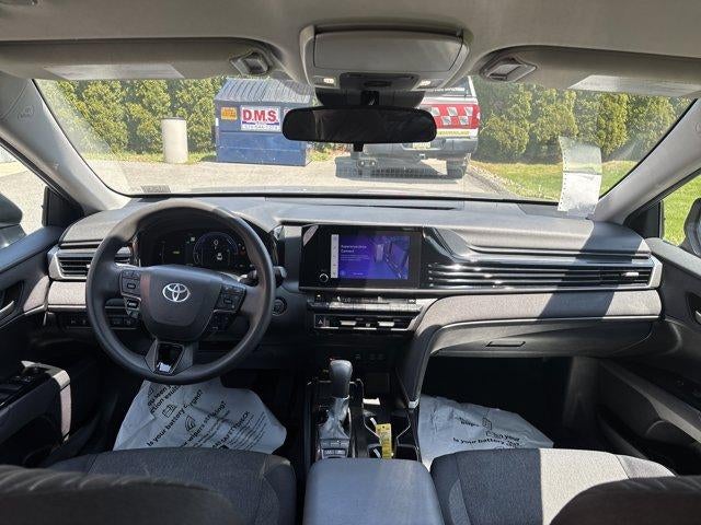 2025 Toyota Camry LE (SE)