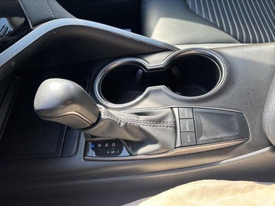 2023 Toyota Camry SE Auto (SE)