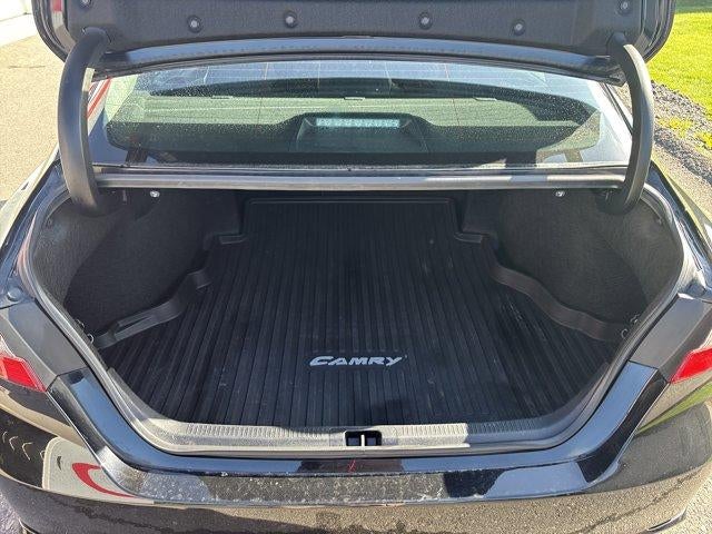 2023 Toyota Camry SE Auto (SE)