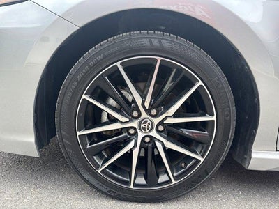 2024 Toyota Camry SE Auto (SE)