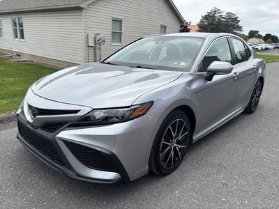 2024 Toyota Camry SE Auto (SE)