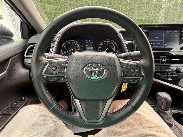 2024 Toyota Camry SE Auto (SE)