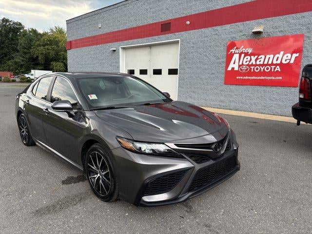 2023 Toyota Camry SE Auto (SE)