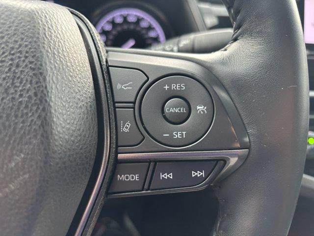 2023 Toyota Camry SE Auto (SE)