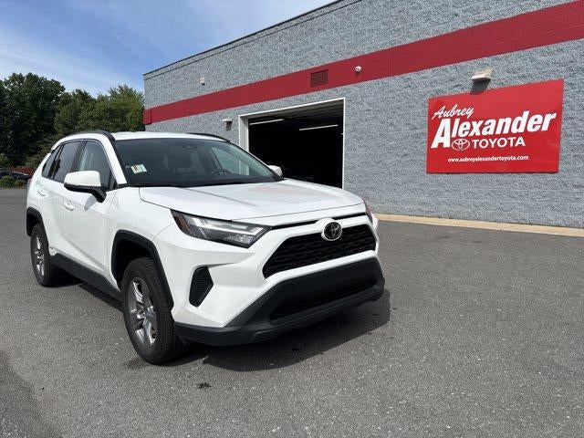 2025 Toyota RAV4 Hybrid XLE AWD (Natl)
