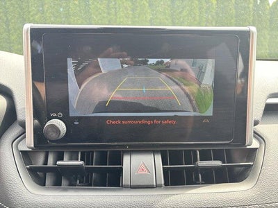 2025 Toyota RAV4 Hybrid XLE AWD (Natl)