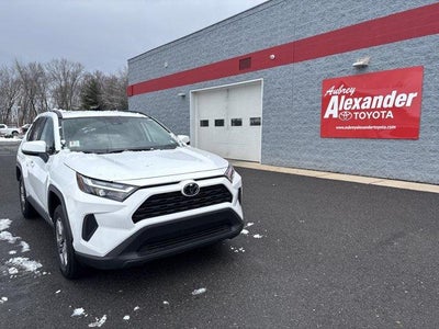 2025 Toyota RAV4 Hybrid XLE AWD (Natl)