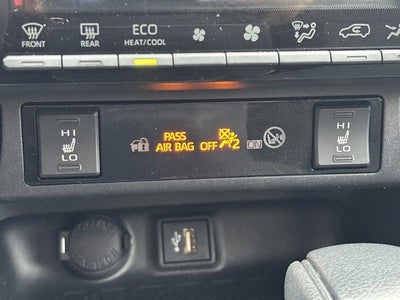 2024 Toyota RAV4 Hybrid XLE AWD (Natl)