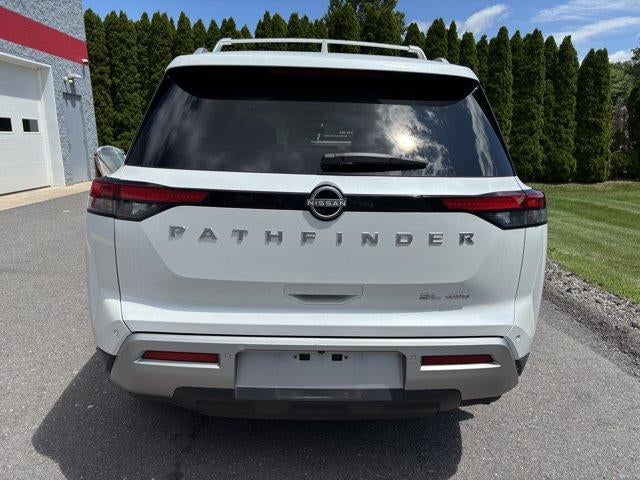 2025 Nissan Pathfinder SL 4WD