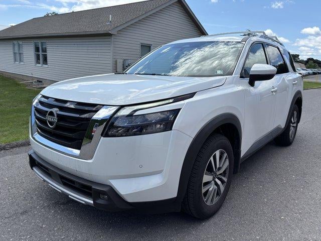 2025 Nissan Pathfinder SL 4WD