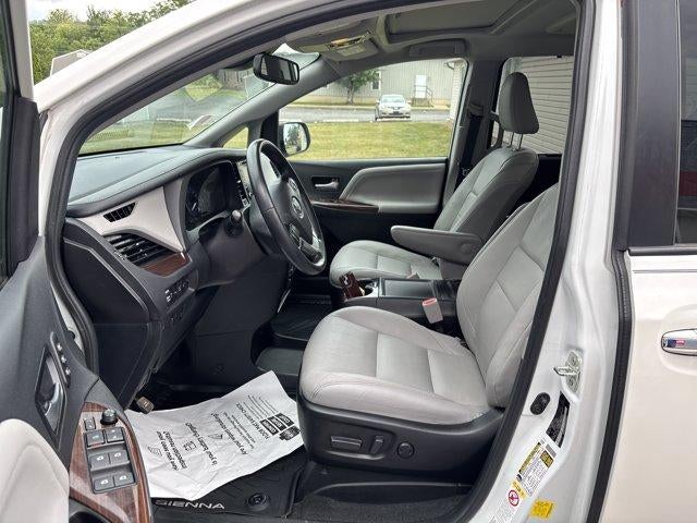 2019 Toyota Sienna Limited Premium AWD 7-Passenger (Natl)