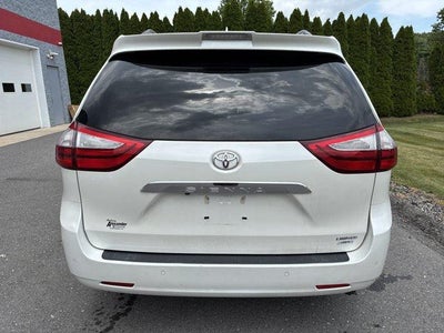 2019 Toyota Sienna Limited Premium AWD 7-Passenger (Natl)