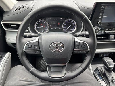 2022 Toyota Highlander XLE AWD (Natl)