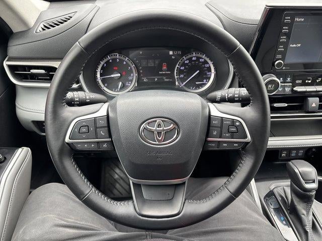 2022 Toyota Highlander XLE AWD (Natl)