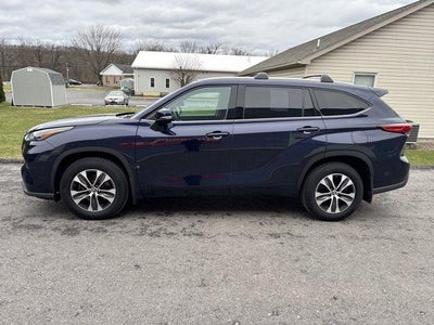2022 Toyota Highlander XLE AWD (Natl)
