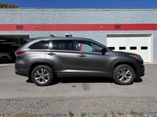 2015 Toyota Highlander AWD 4dr V6 XLE (Natl)