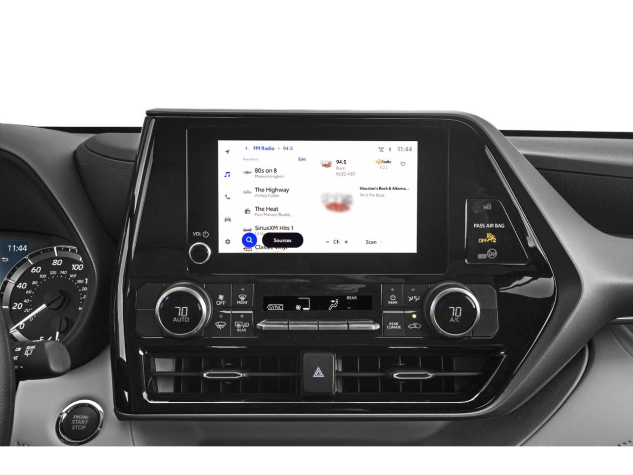 2024 Toyota Highlander LE AWD (SE)