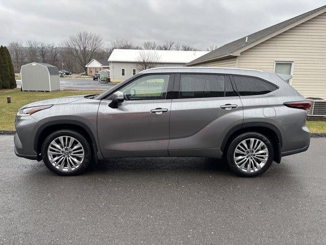 2026 Toyota Highlander Platinum AWD (Natl)