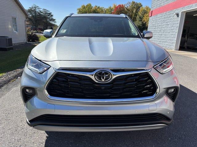 2025 Toyota Highlander Platinum AWD (Natl)