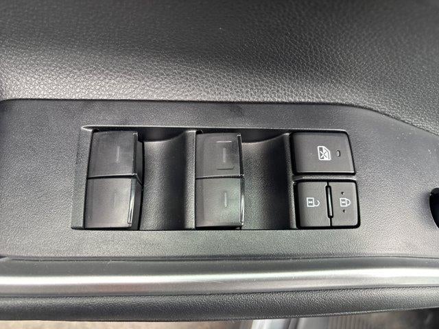 2024 Toyota Highlander LE AWD (SE)