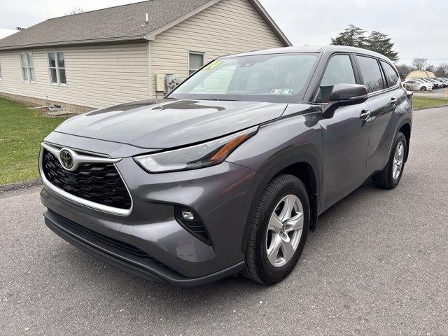 2024 Toyota Highlander LE AWD (SE)