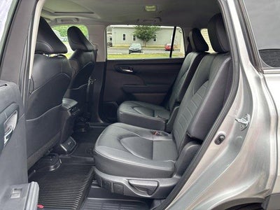 2024 Toyota Highlander XLE AWD (Natl)