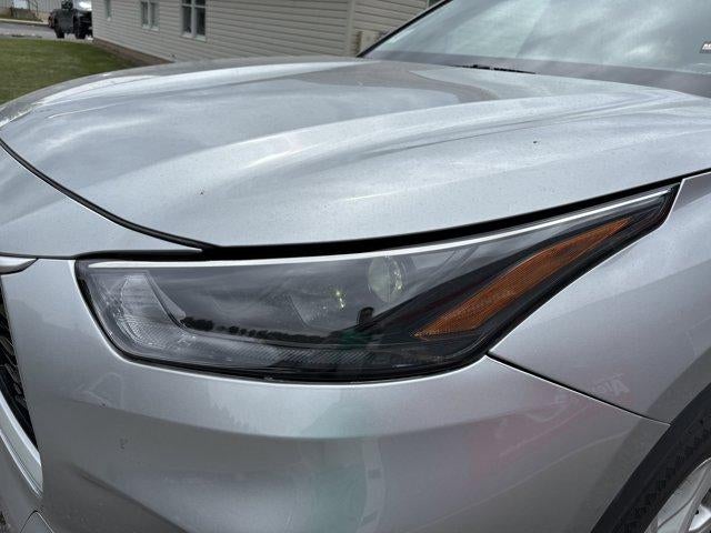 2024 Toyota Highlander LE AWD (SE)