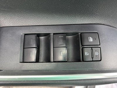 2024 Toyota Highlander LE AWD (SE)
