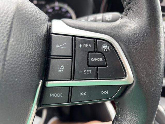 2024 Toyota Highlander LE AWD (SE)