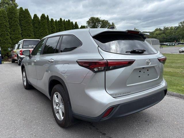 2024 Toyota Highlander LE AWD (SE)