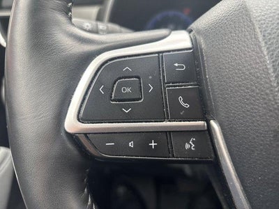 2024 Toyota Highlander LE AWD (SE)