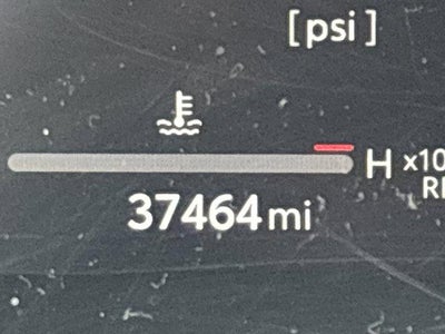 2024 Toyota Highlander LE AWD (SE)