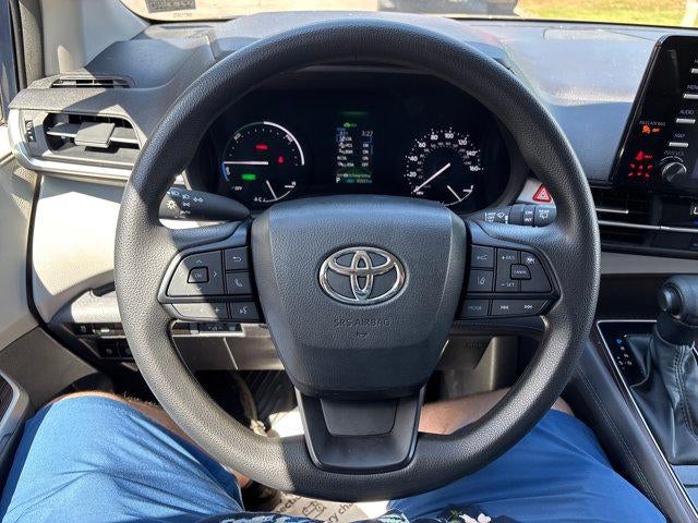 2024 Toyota Sienna LE AWD 8-Passenger (Natl)