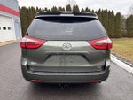 2020 Toyota Sienna XLE FWD 8-Passenger (Natl)