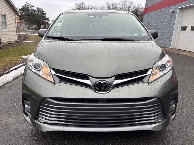 2020 Toyota Sienna XLE FWD 8-Passenger (Natl)