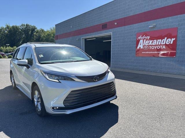 2026 Toyota Sienna Limited AWD 7-Passenger (GS)