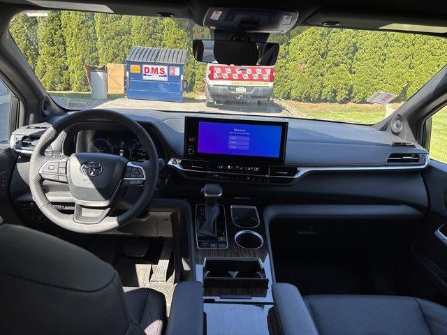 2026 Toyota Sienna Limited AWD 7-Passenger (GS)