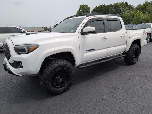 2018 Toyota Tacoma TRD Sport Double Cab 5' Bed V6 4x4 AT (Natl)