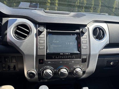 2017 Toyota Tundra 4WD 4WD SR5 CrewMax 5.5' Bed 5.7L (SE)