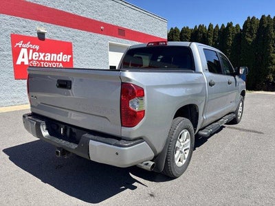 2017 Toyota Tundra 4WD 4WD SR5 CrewMax 5.5' Bed 5.7L (SE)